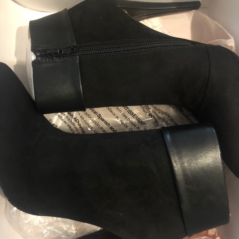 SEXY BLACK ANKLE BOOT